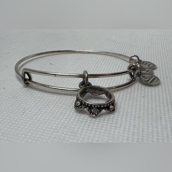 RETIRED: Alex and Ani | Queens Crown charm bracelet. - Picture 11 of 15